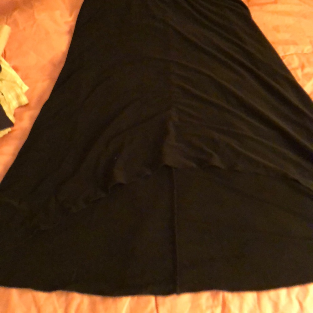 Black skirt,